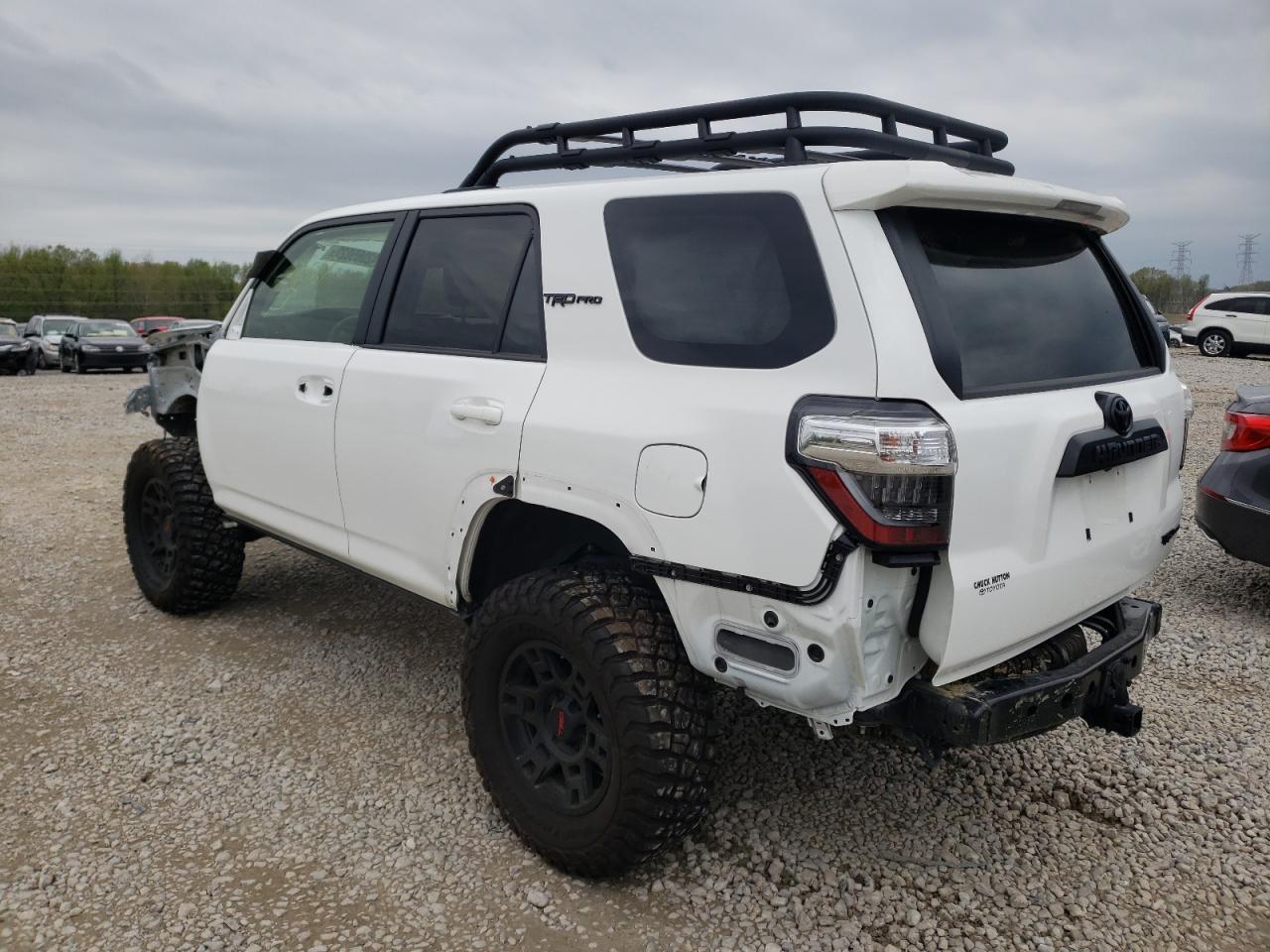 Photo 3 from auction – 2020 TOYOTA 4RUNNER SR with VIN JTEBU5JR9L5824766
