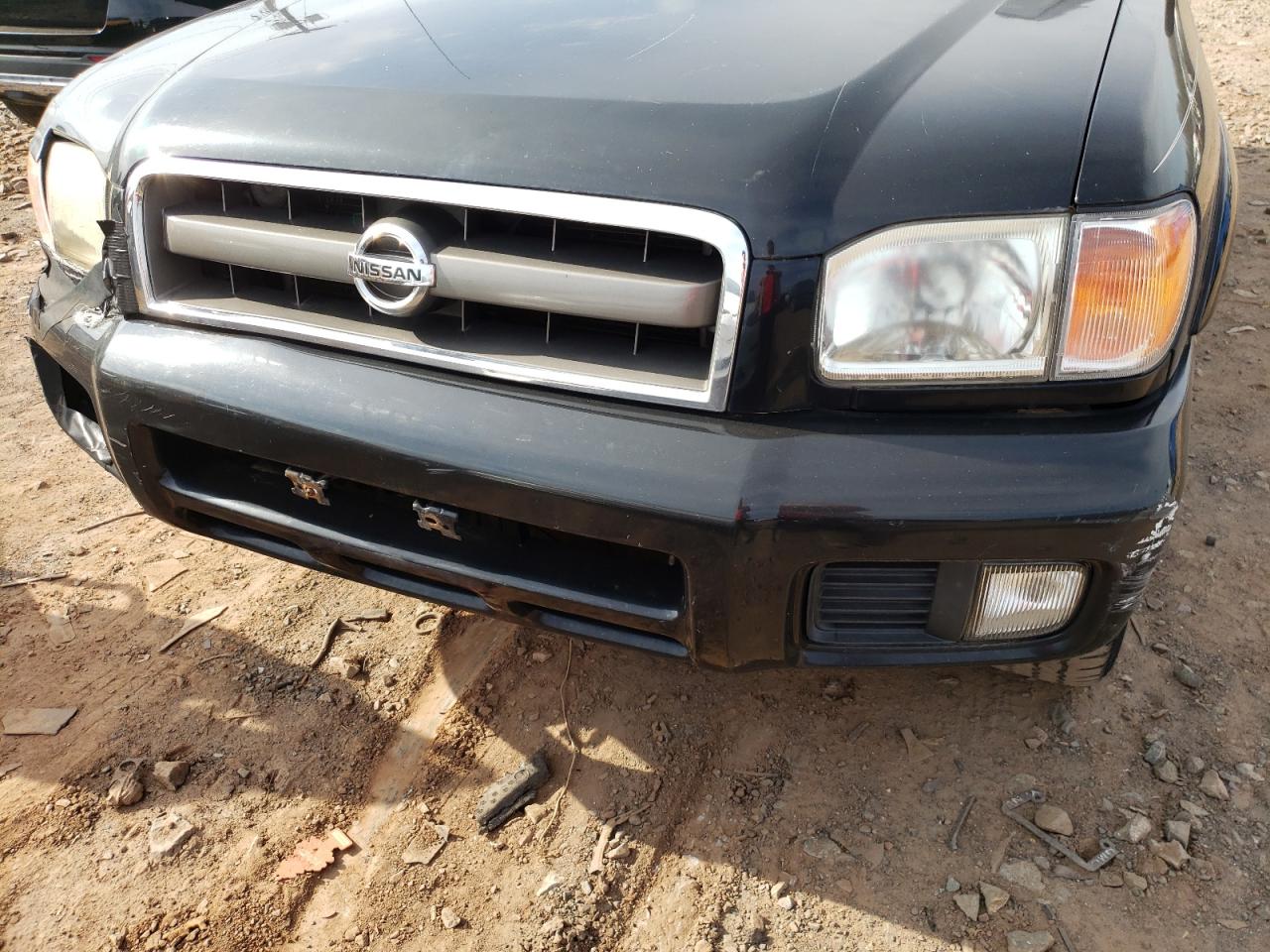 Photo 9 from auction – 2002 NISSAN PATHFINDER with VIN JN8DR09Y32W738587