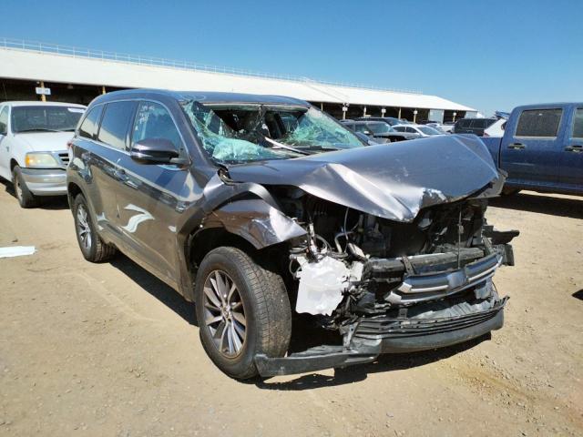 TOYOTA HIGHLANDER 2017 مع رقم تعريف المركبة 5TDKZRFH8HS208927 - صورة من المزاد
