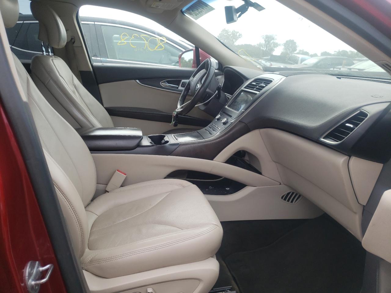 Photo 5 from auction – 2017 LINCOLN MKX RESERV with VIN 2LMPJ6LRXHBL20171