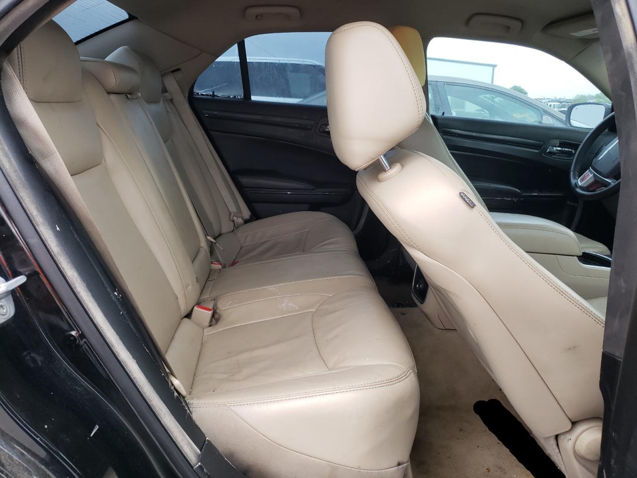 Photo 6 from auction – 2014 CHRYSLER 300 with VIN 2C3CCAAG0EH127599
