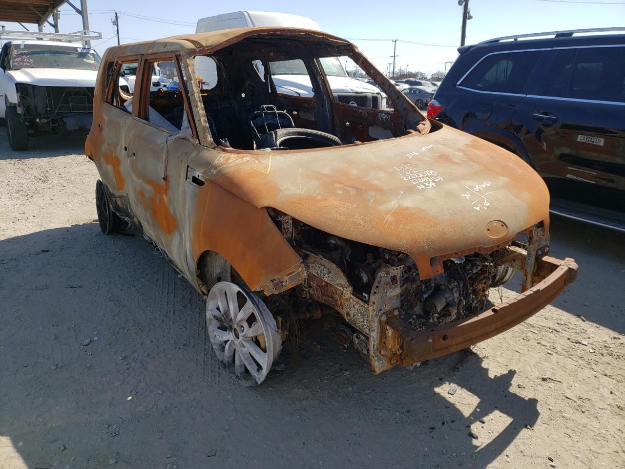 KIA SOUL + 2019 with VIN KNDJP3A59K7692653 - Photo from auction