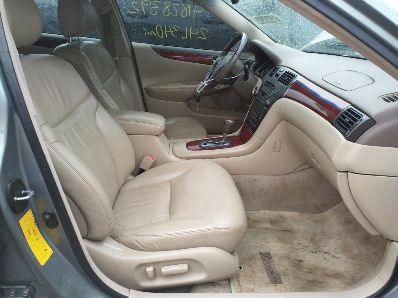 Photo 5 from auction – 2003 LEXUS ES 300 with VIN JTHBF30G836008062