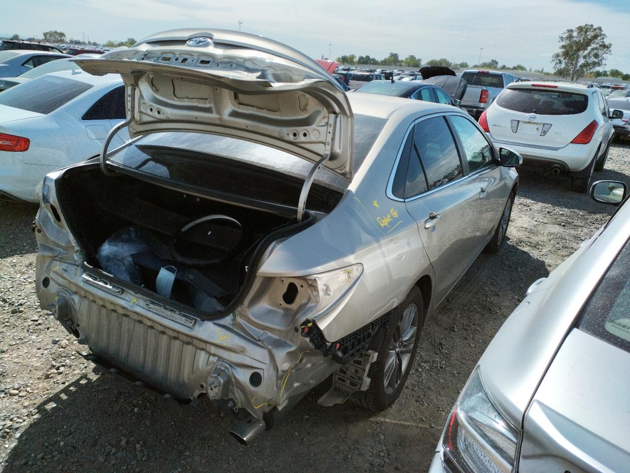 Photo 4 from auction – 2016 TOYOTA CAMRY LE with VIN 4T1BF1FK0GU576899