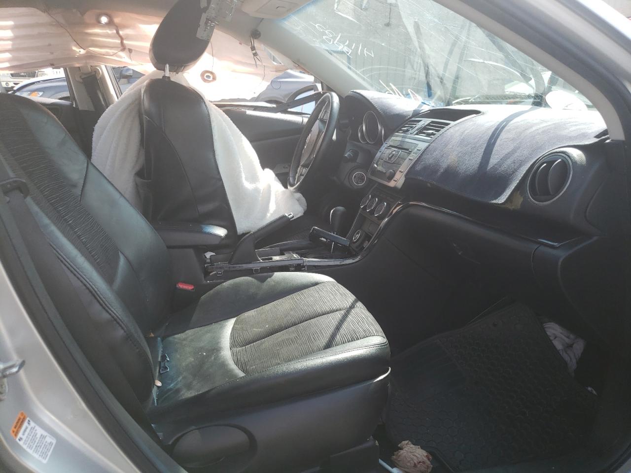 Photo 5 from auction – 2009 MAZDA 6 I with VIN 1YVHP82A195M42296