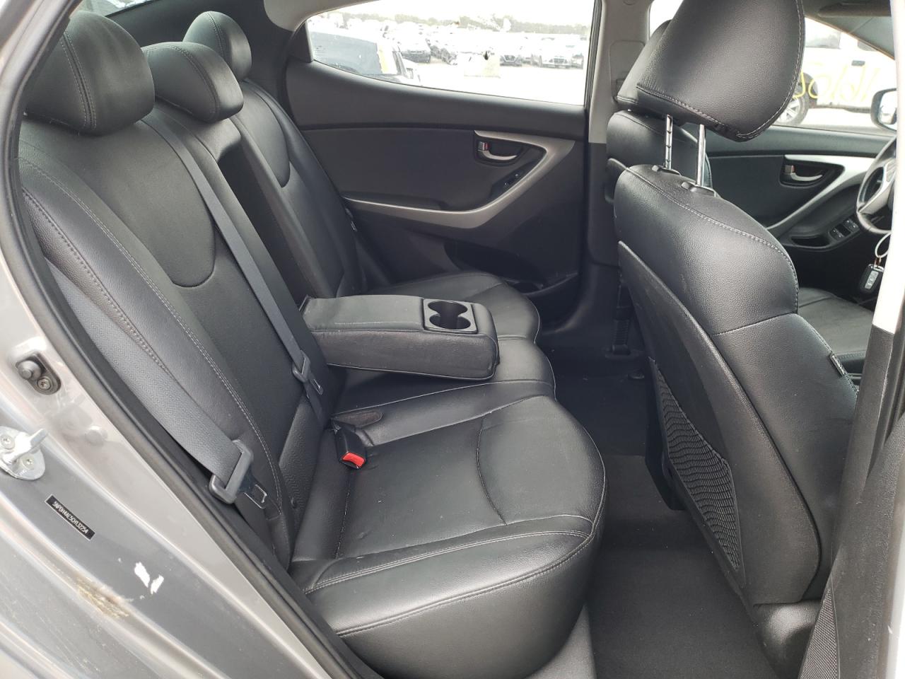 Photo 6 from auction – 2012 HYUNDAI ELANTRA GL with VIN 5NPDH4AE5CH132254