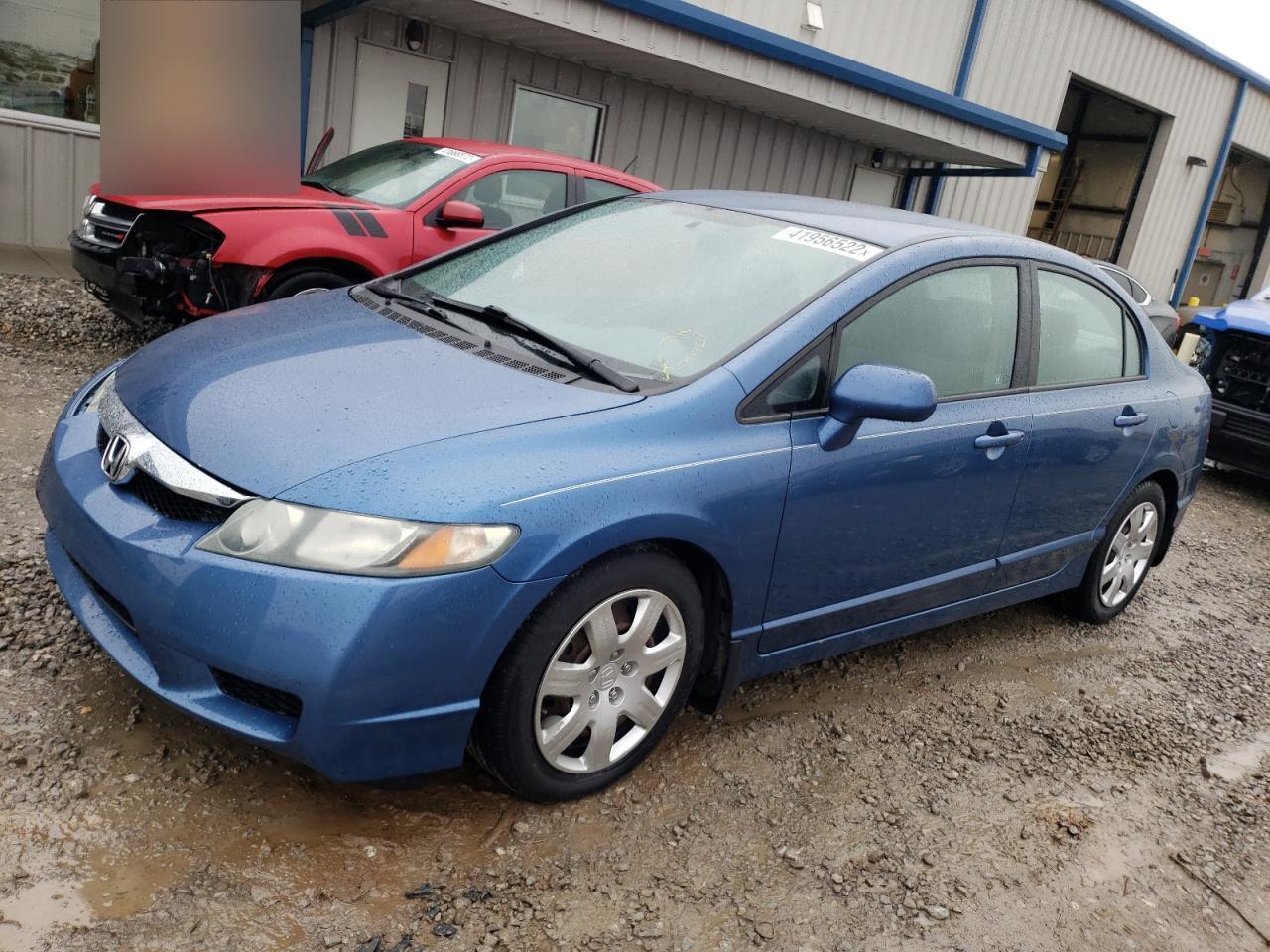 Photo 2 from auction – 2010 HONDA CIVIC LX with VIN 19XFA1F58AE031912