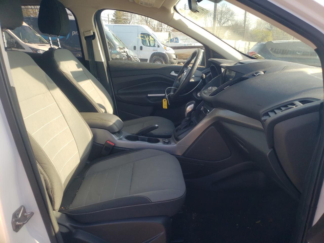 Photo 5 from auction – 2016 FORD ESCAPE SE with VIN 1FMCU9G9XGUC71012