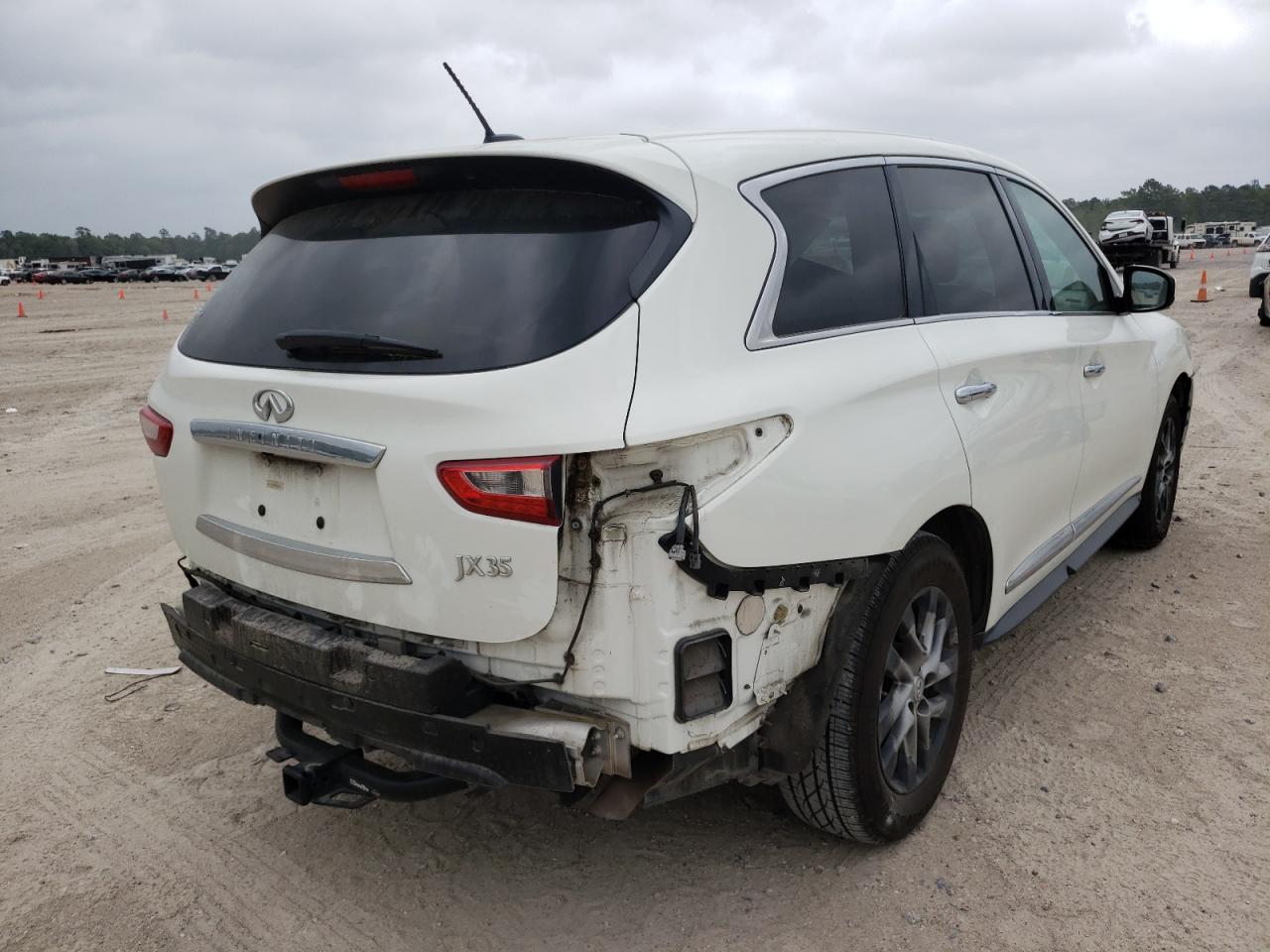 Photo 4 from auction – 2013 INFINITI JX35 with VIN 5N1AL0MN4DC326580