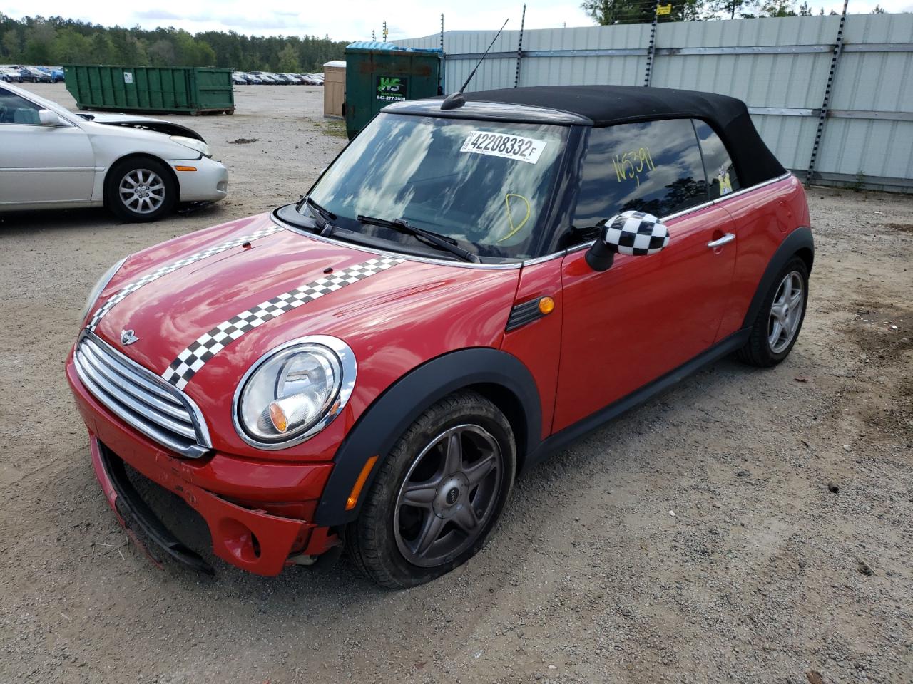 Photo 2 from auction – 2009 MINI COOPER with VIN WMWMR33599TU96375