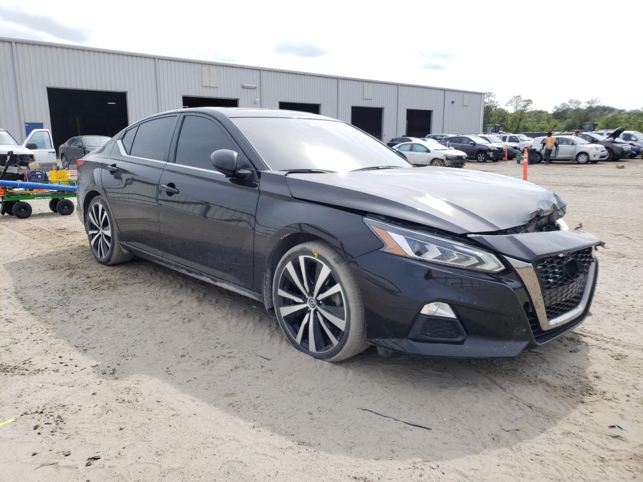 NISSAN ALTIMA SR 2020 with VIN 1N4BL4CV4LN317680 - Photo from auction