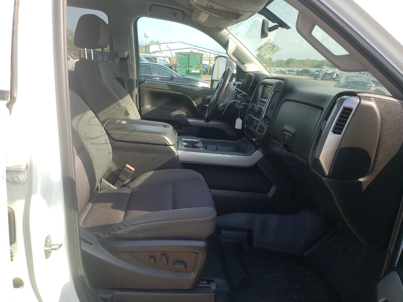 Photo 5 from auction – 2015 CHEVROLET SILVERADO with VIN 1GC1KVE82FF123525
