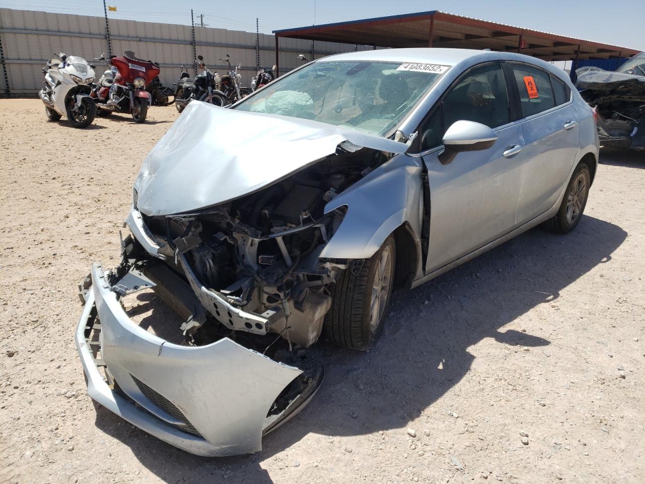 Photo 2 from auction – 2017 CHEVROLET CRUZE LT with VIN 3G1BE6SM2HS546079