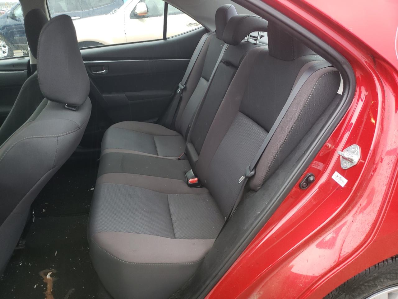 Photo 6 from auction – 2018 TOYOTA COROLLA L with VIN 5YFBURHE9JP741255