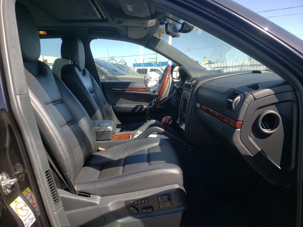 Photo 5 from auction – 2008 PORSCHE CAYENNE TU with VIN WP1AC29P48LA97428