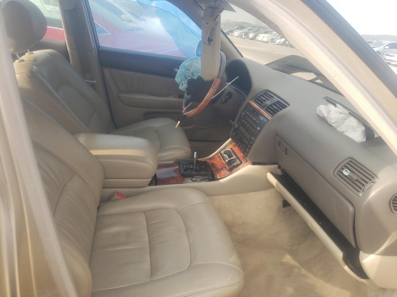 Photo 5 from auction – 2000 LEXUS LS 400 with VIN JT8BH28F5Y0168538