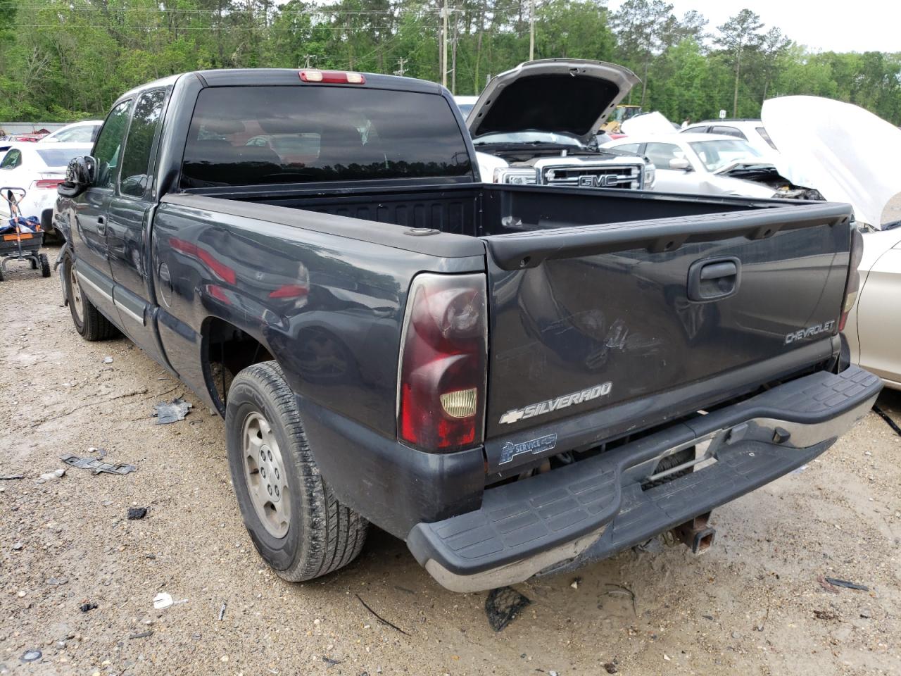 Photo 3 from auction – 2004 CHEVROLET SILVERADO with VIN 1GCEC19T94E400860