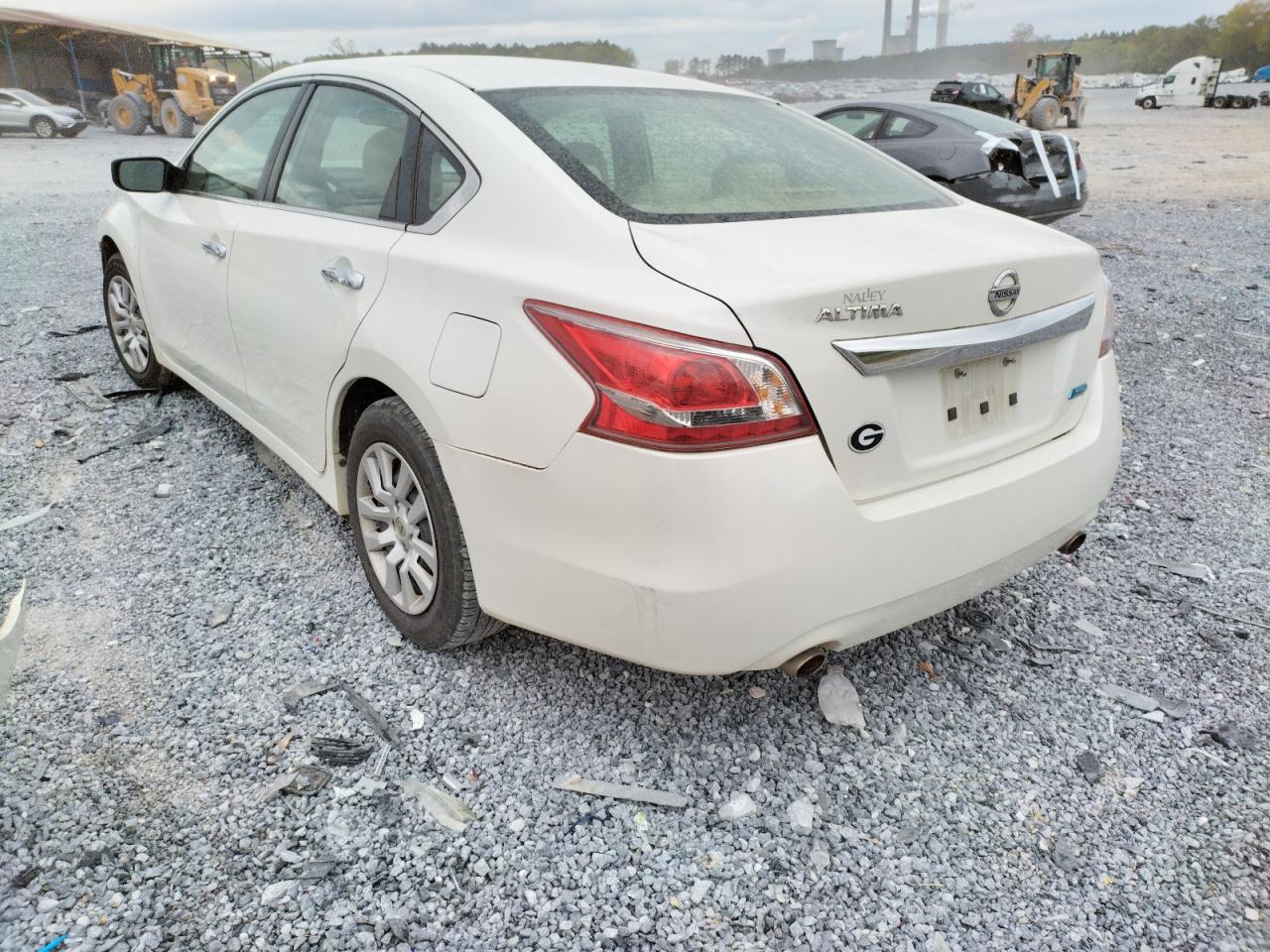 Photo 3 from auction – 2013 NISSAN ALTIMA 2.5 with VIN 1N4AL3AP1DN470058