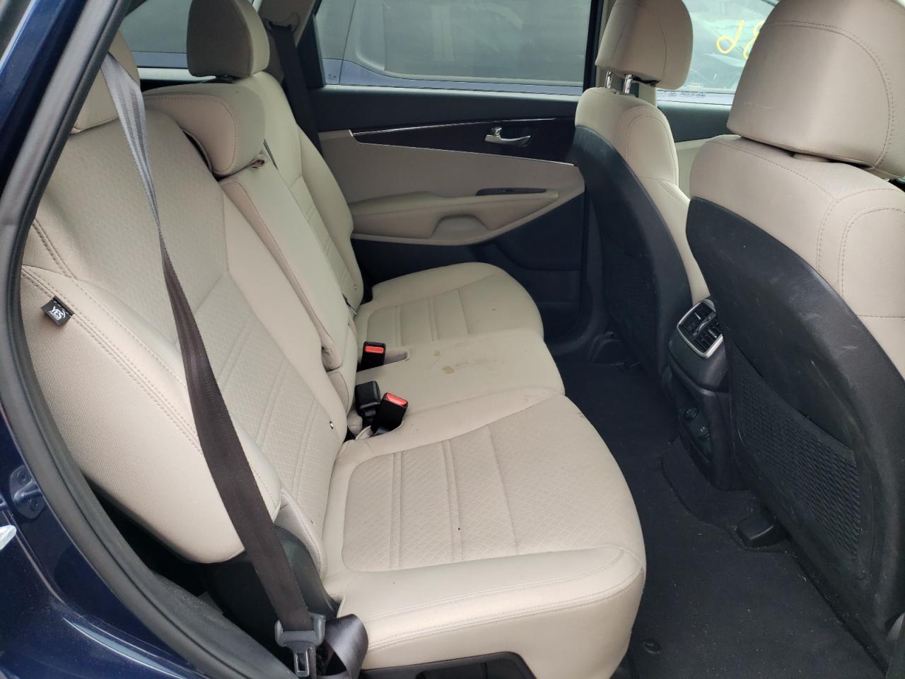 Photo 6 from auction – 2017 KIA SORENTO LX with VIN 5XYPG4A35HG276769
