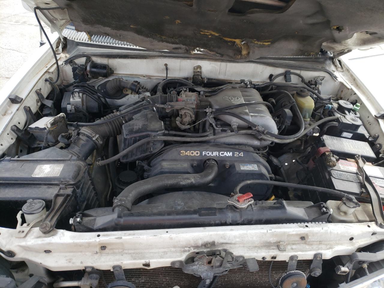 Photo 7 from auction – 2000 TOYOTA 4RUNNER SR with VIN JT3GN86R7Y0136744