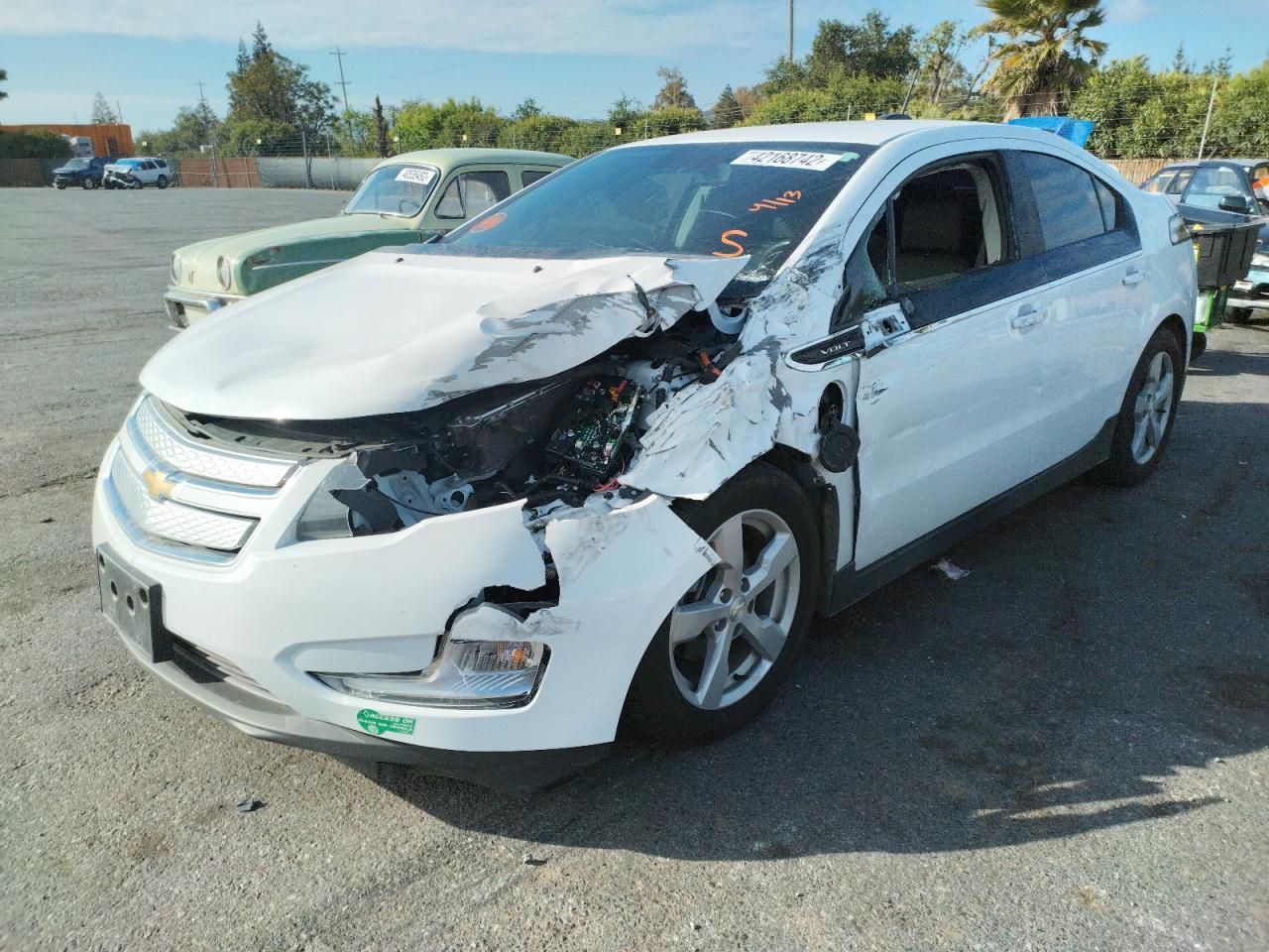 Photo 2 from auction – 2015 CHEVROLET VOLT with VIN 1G1RD6E41FU122614