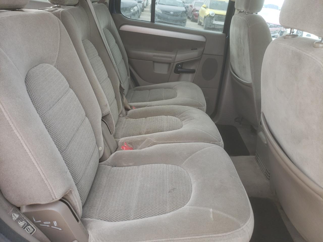 Photo 6 from auction – 2003 FORD EXPLORER X with VIN 1FMZU63K33ZA80417
