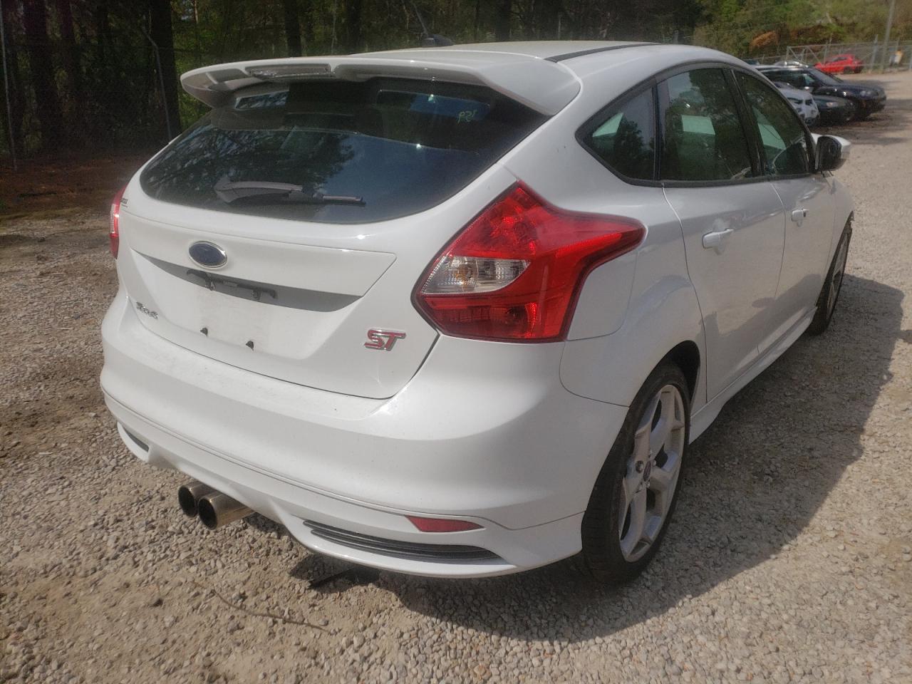 Photo 4 from auction – 2014 FORD FOCUS ST with VIN 1FADP3L9XEL103186