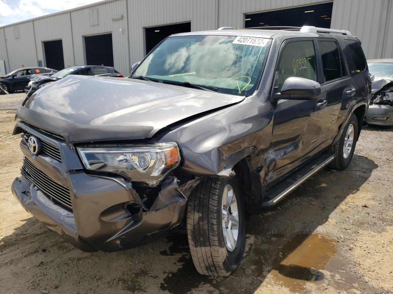 Photo 2 from auction – 2016 TOYOTA 4RUNNER SR with VIN JTEZU5JRXG5144332