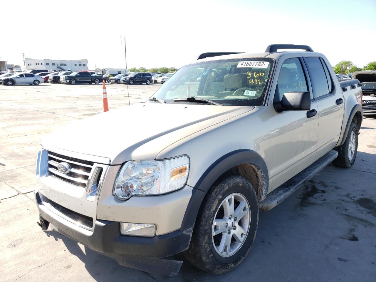 Photo 2 from auction – 2007 FORD EXPLORER S with VIN 1FMEU31K97UA30625