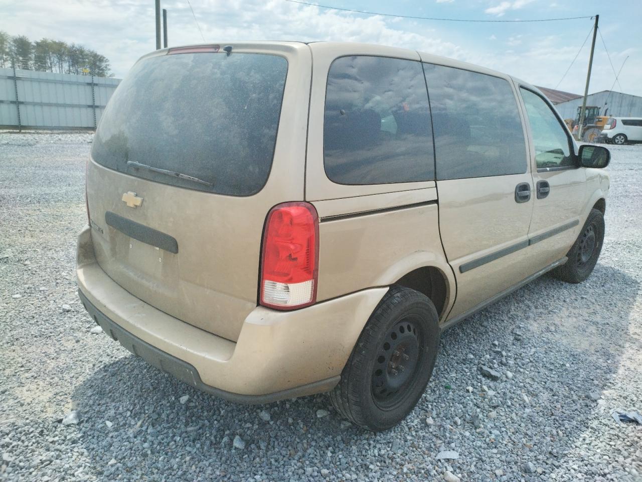 Photo 4 from auction – 2006 CHEVROLET UPLANDER L with VIN 1GNDU23L56D126564