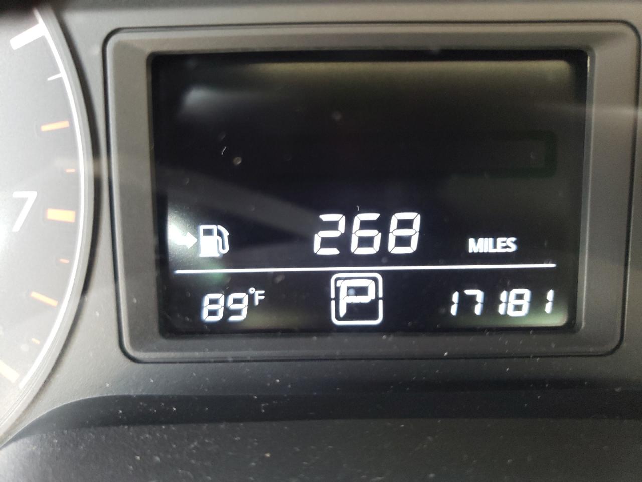 Photo 8 from auction – 2017 NISSAN SENTRA S with VIN 3N1AB7AP3HY345272
