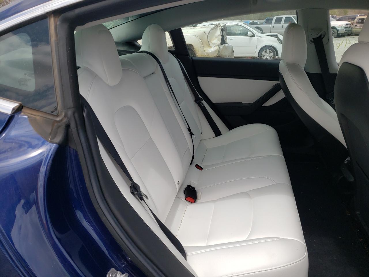 Photo 6 from auction – 2018 TESLA MODEL 3 with VIN 5YJ3E1EB2JF135336