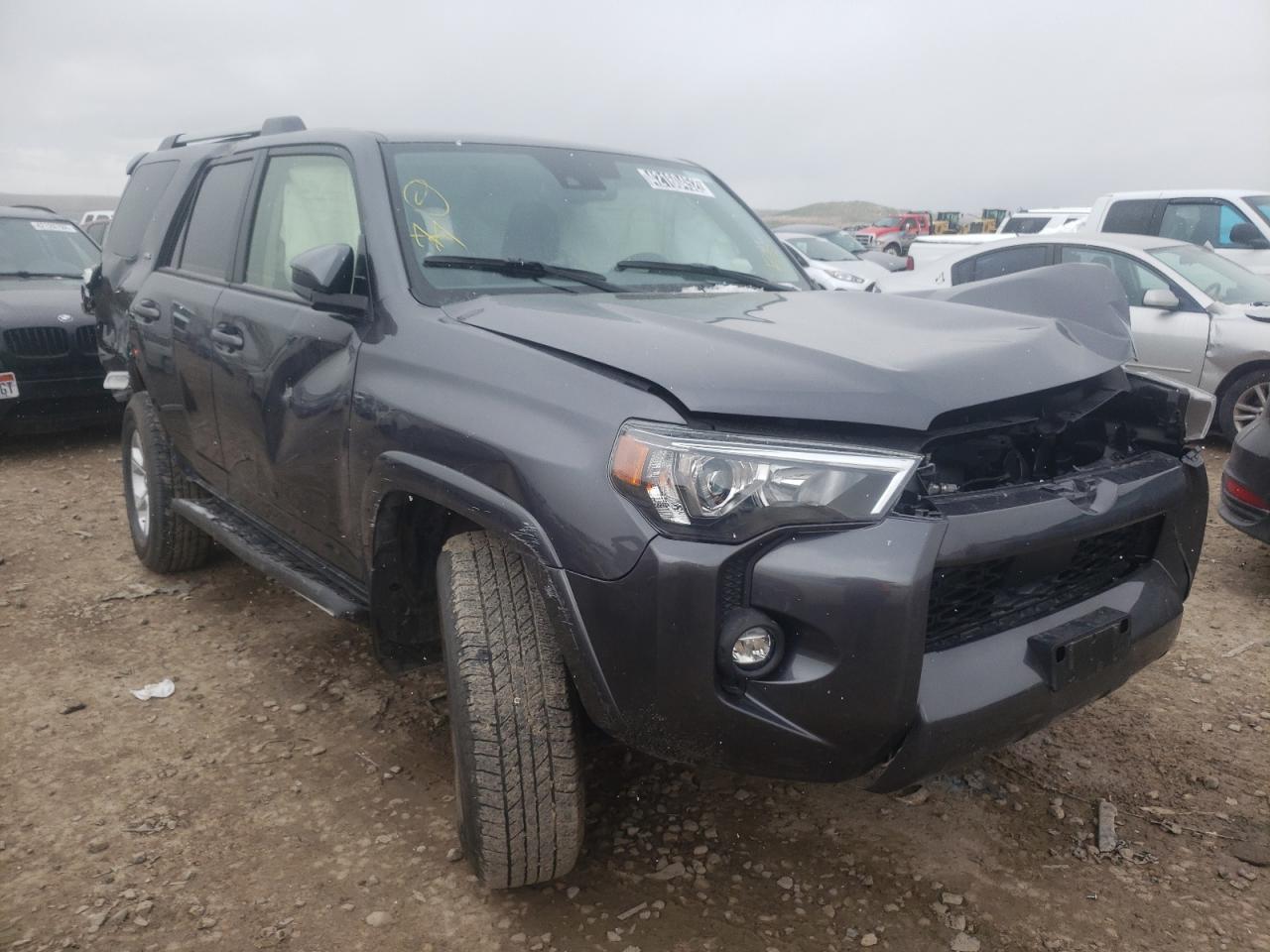 TOYOTA 4RUNNER SR 2022 with VIN JTEMU5JR6N6001640 - Photo from auction