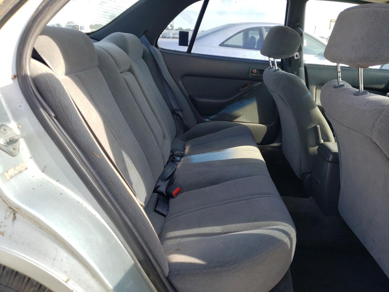 Photo 6 from auction – 1996 TOYOTA CAMRY with VIN 4T1BF12K0TU126069