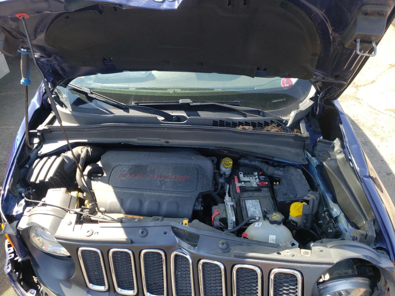 Photo 7 from auction – 2017 JEEP RENEGADE L with VIN ZACCJBBB5HPF15408