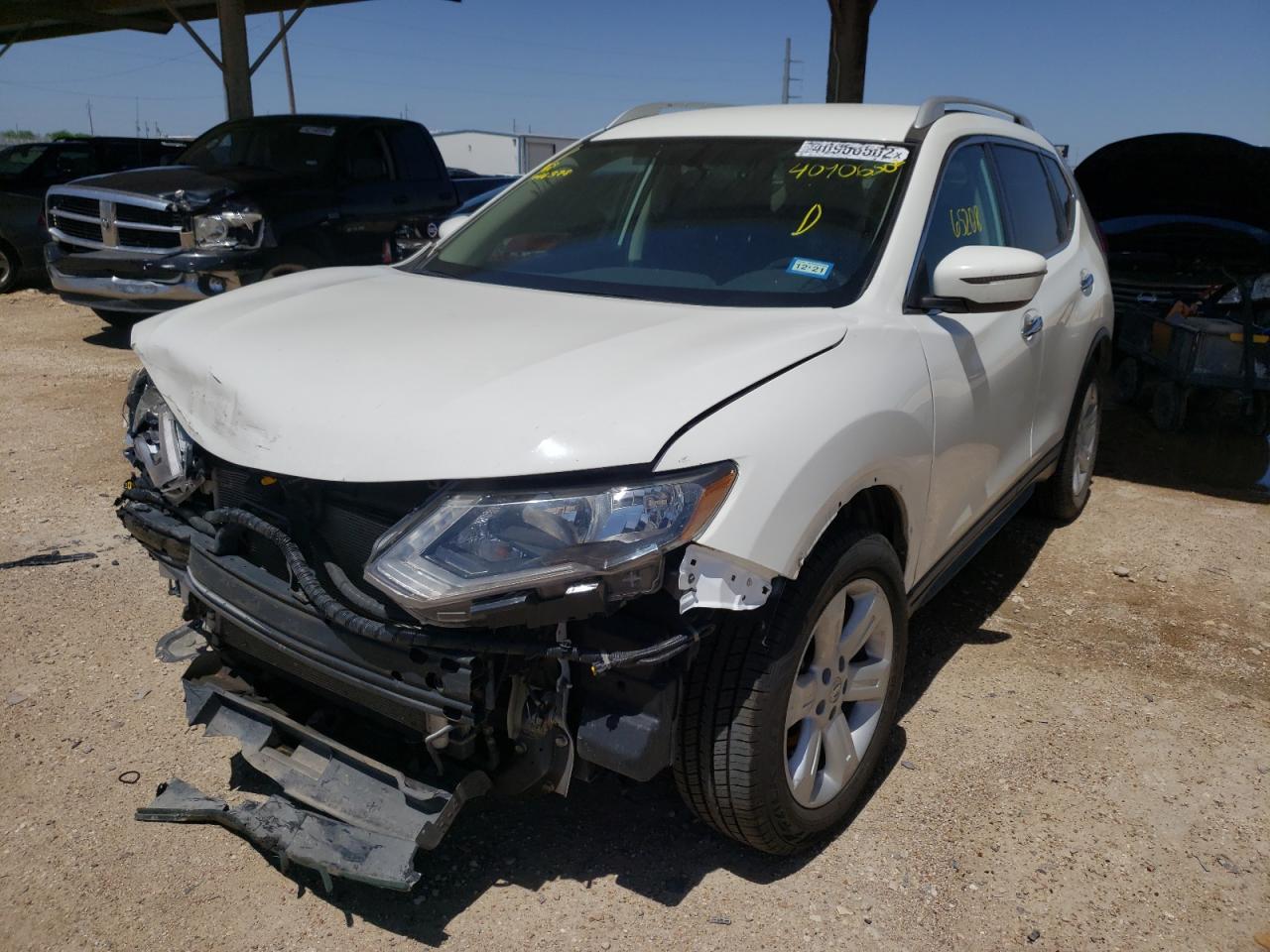 Photo 2 from auction – 2017 NISSAN ROGUE S with VIN 5N1AT2MT5HC746378