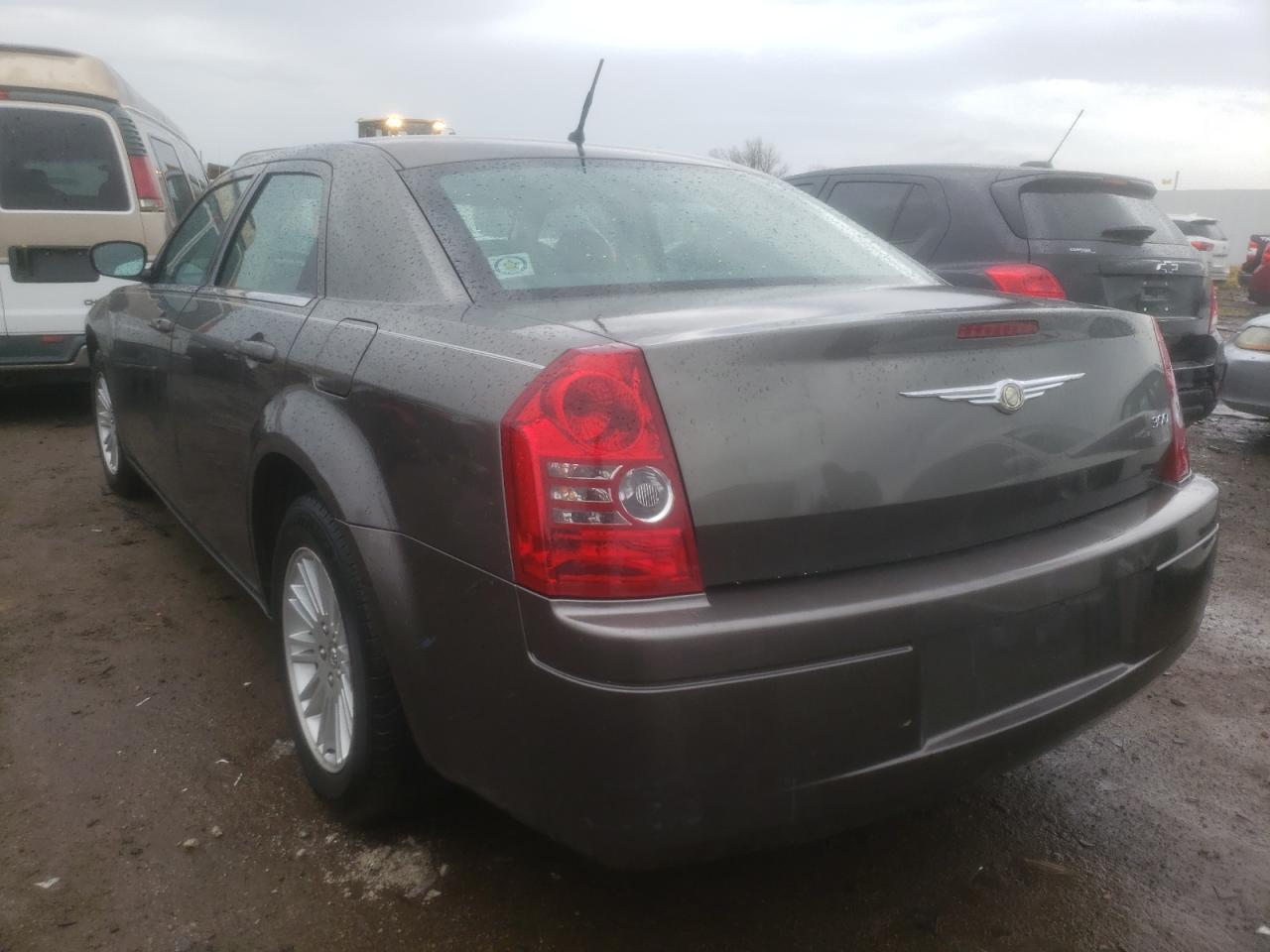 Photo 3 from auction – 2008 CHRYSLER 300 LX with VIN 2C3KA43R38H176379