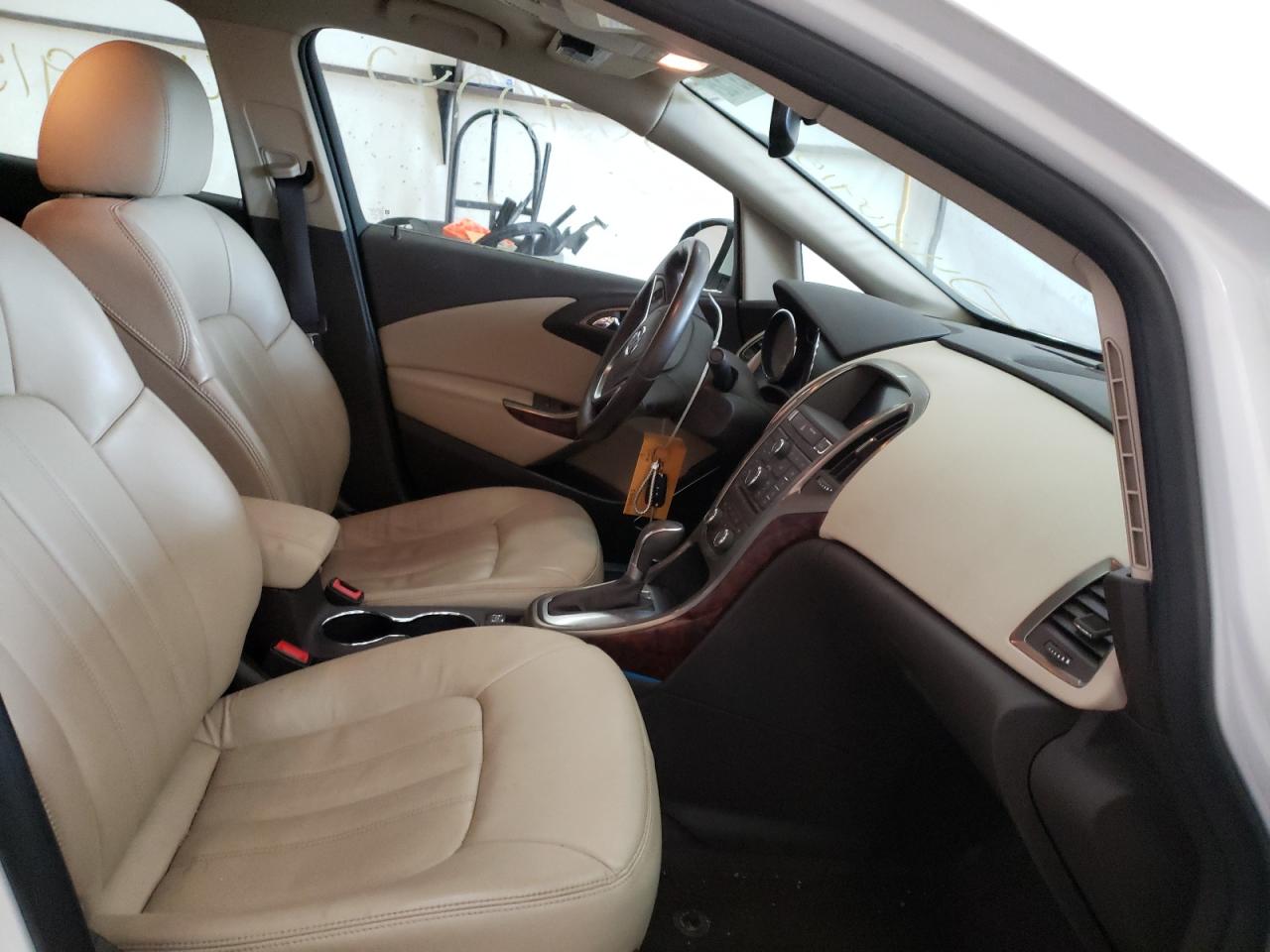 Photo 5 from auction – 2013 BUICK VERANO with VIN 1G4PS5SK4D4187581