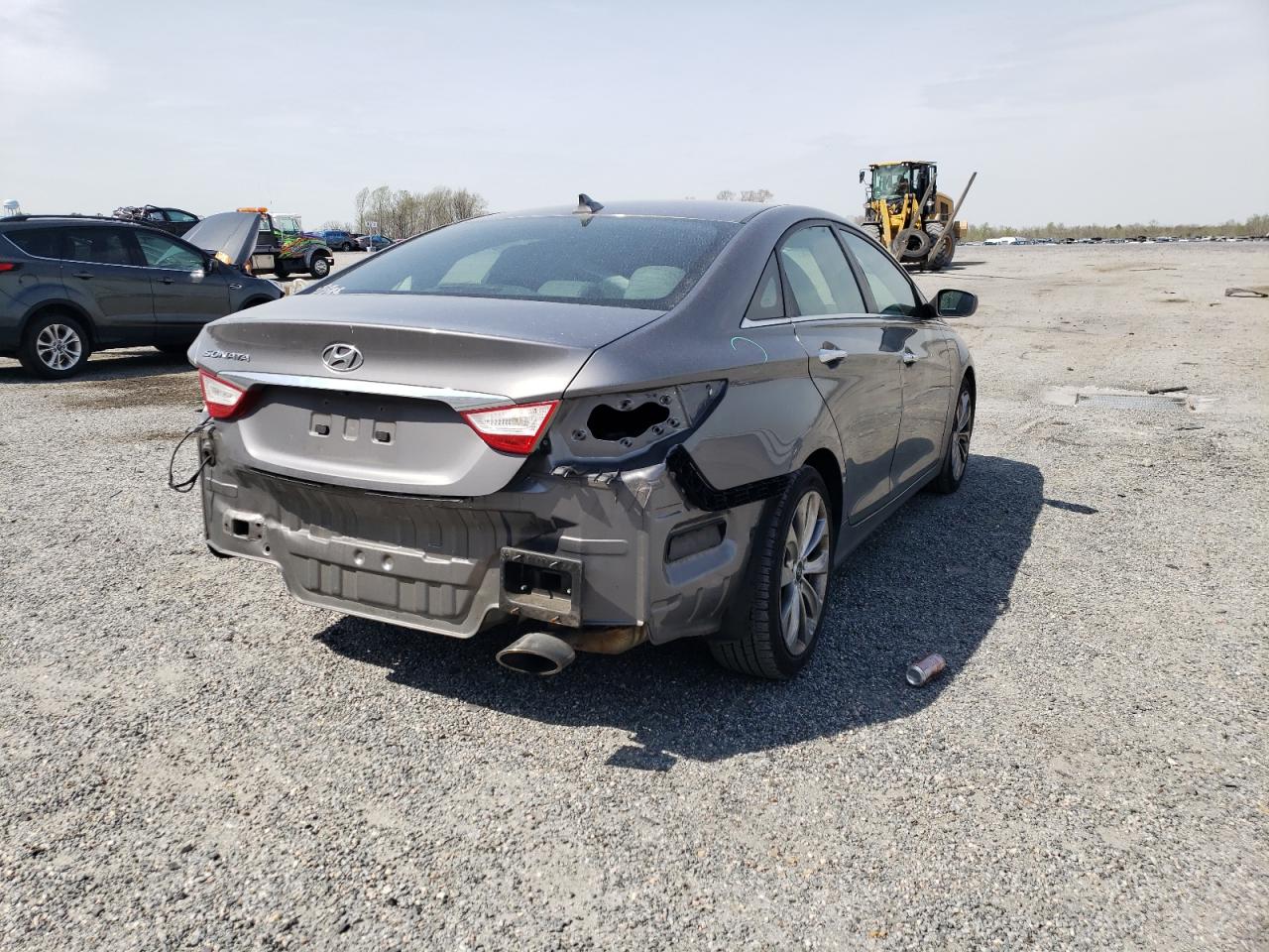 Photo 4 from auction – 2012 HYUNDAI SONATA SE with VIN 5NPEC4AC4CH388757