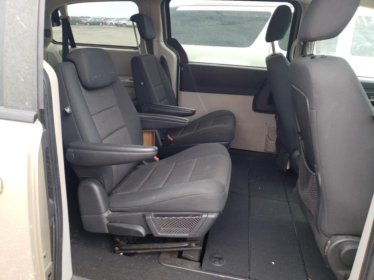 Photo 6 from auction – 2009 DODGE GRAND CARA with VIN 2D8HN44E69R629137