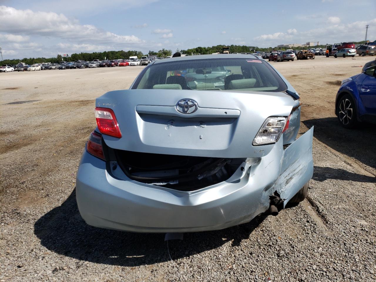 Photo 9 from auction – 2007 TOYOTA CAMRY CE with VIN 4T1BE46K27U623998