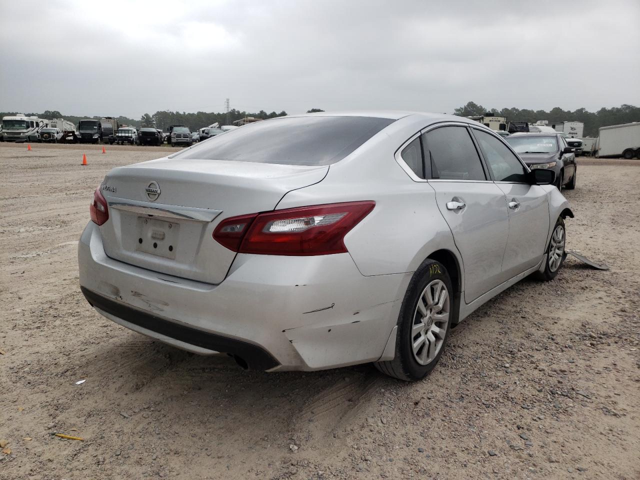Photo 4 from auction – 2018 NISSAN ALTIMA 2.5 with VIN 1N4AL3AP2JC477494