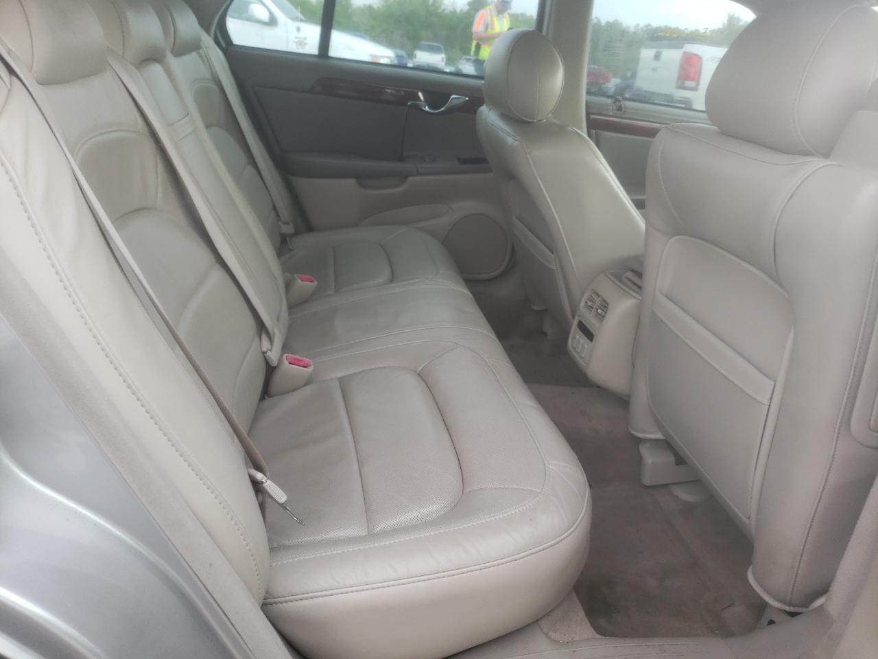 Photo 6 from auction – 2004 CADILLAC DEVILLE with VIN 1G6KD54Y24U179444
