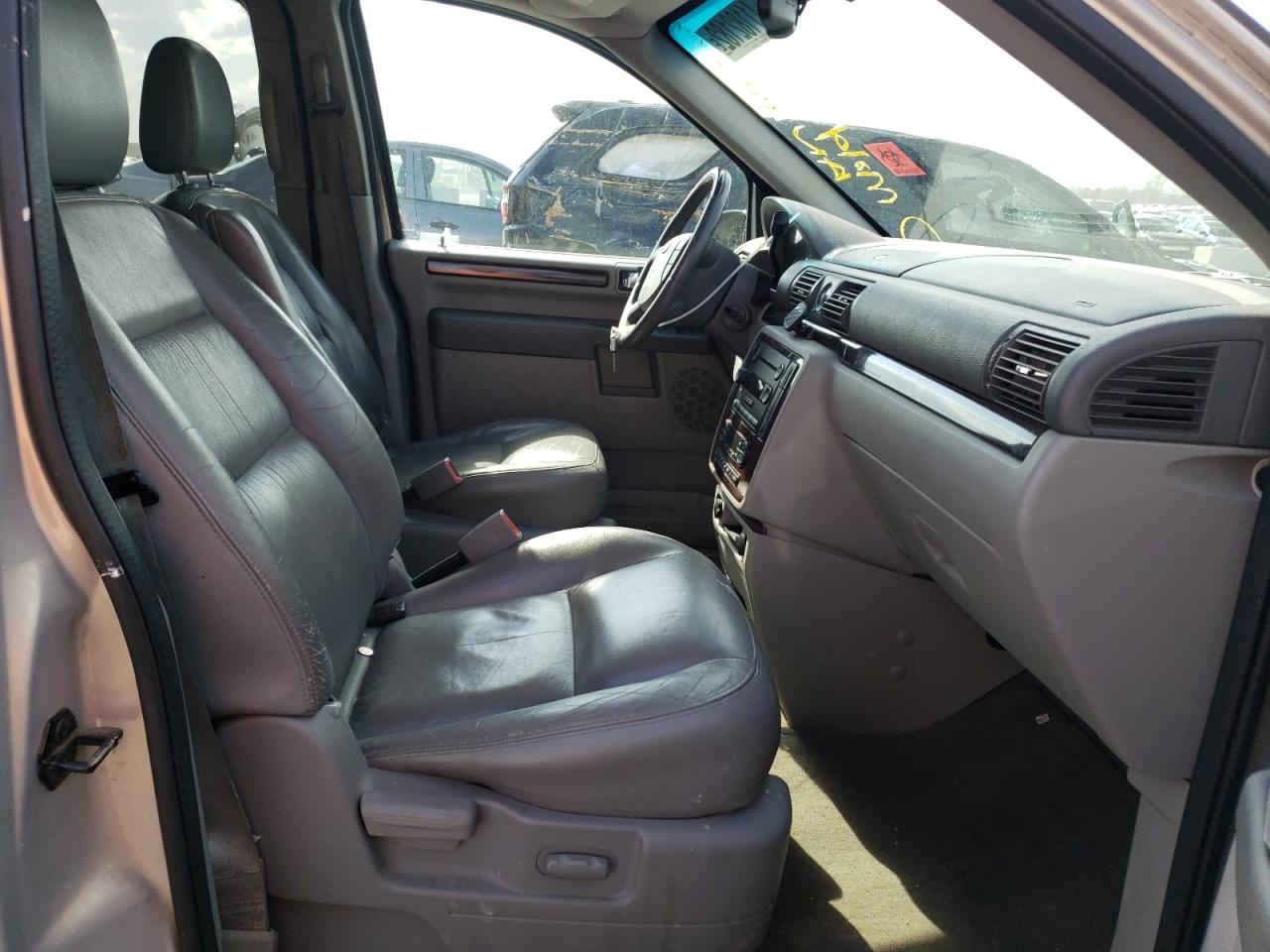 Photo 5 from auction – 2006 FORD FREESTAR L with VIN 2FMDA58216BA28894