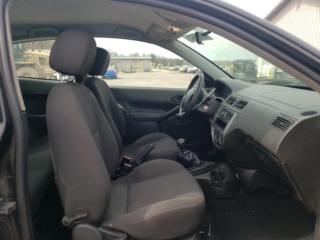 Photo 5 from auction – 2007 FORD FOCUS ZX3 with VIN 1FAFP31N67W178803
