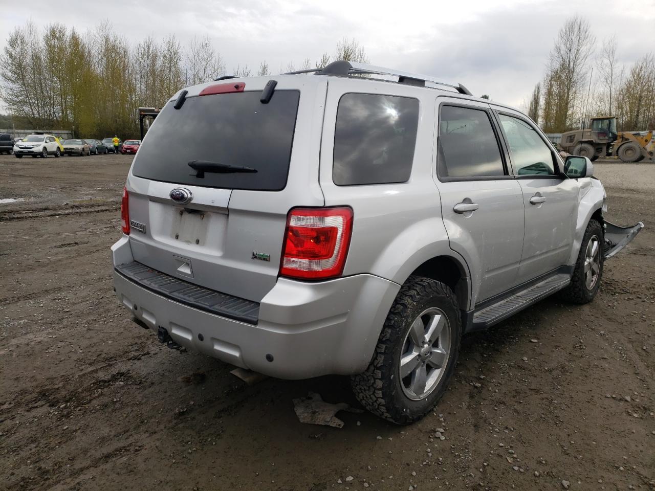 Photo 4 from auction – 2010 FORD ESCAPE LIM with VIN 1FMCU9EG3AKA12687