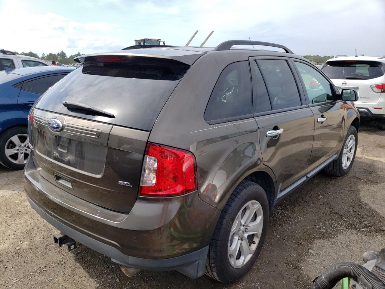 Photo 4 from auction – 2011 FORD EDGE SEL with VIN 2FMDK3JC6BBB37396