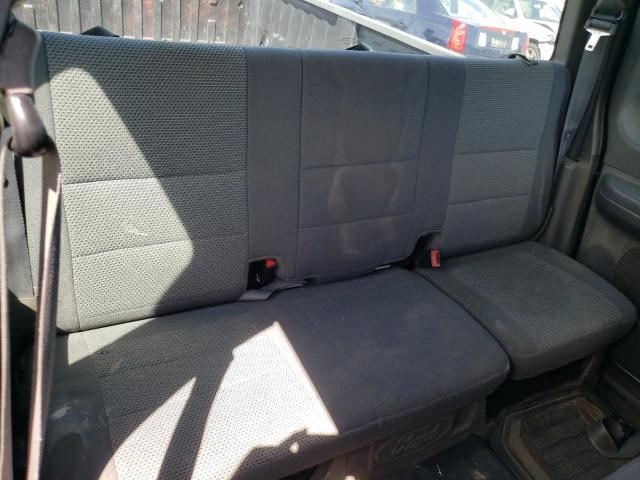 Photo 6 from auction – 2004 FORD F-150 HERI with VIN 2FTRX17W24CA30943