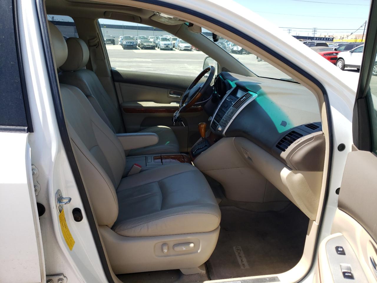 Photo 5 from auction – 2004 LEXUS RX 330 with VIN JTJGA31UX40036134