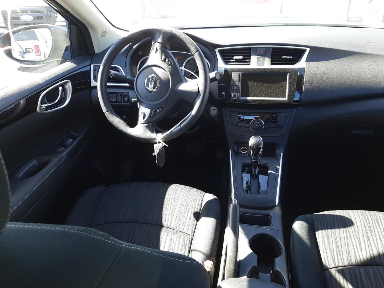 Photo 9 from auction – 2019 NISSAN SENTRA S with VIN 3N1AB7AP2KY290885